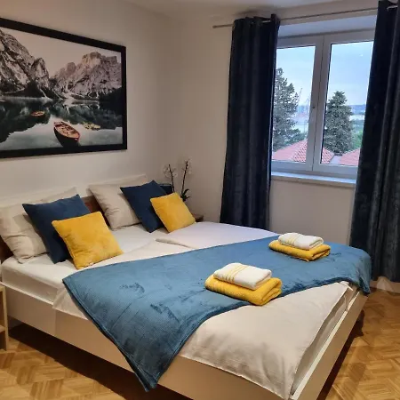 Apartma Lumas *